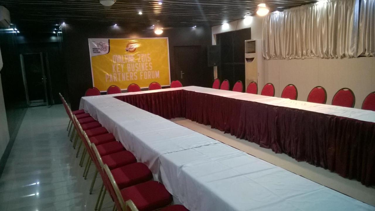 BW Starfire Hotel Ikeja Exterior foto
