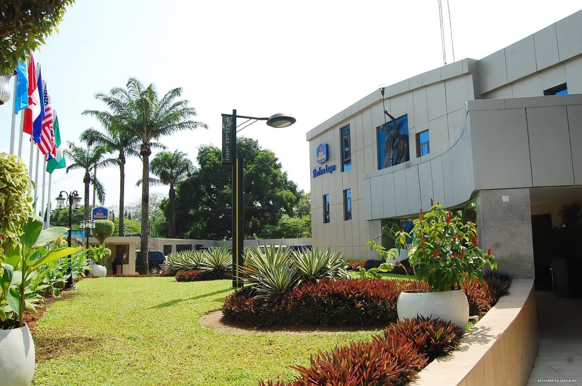 BW Starfire Hotel Ikeja Exterior foto