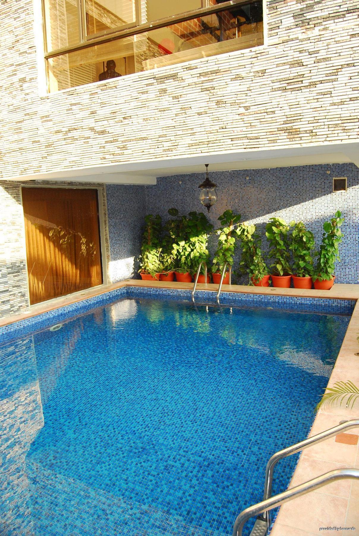 BW Starfire Hotel Ikeja Exterior foto