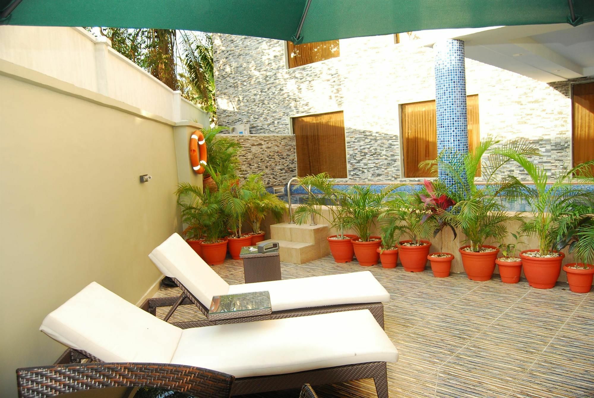 BW Starfire Hotel Ikeja Exterior foto