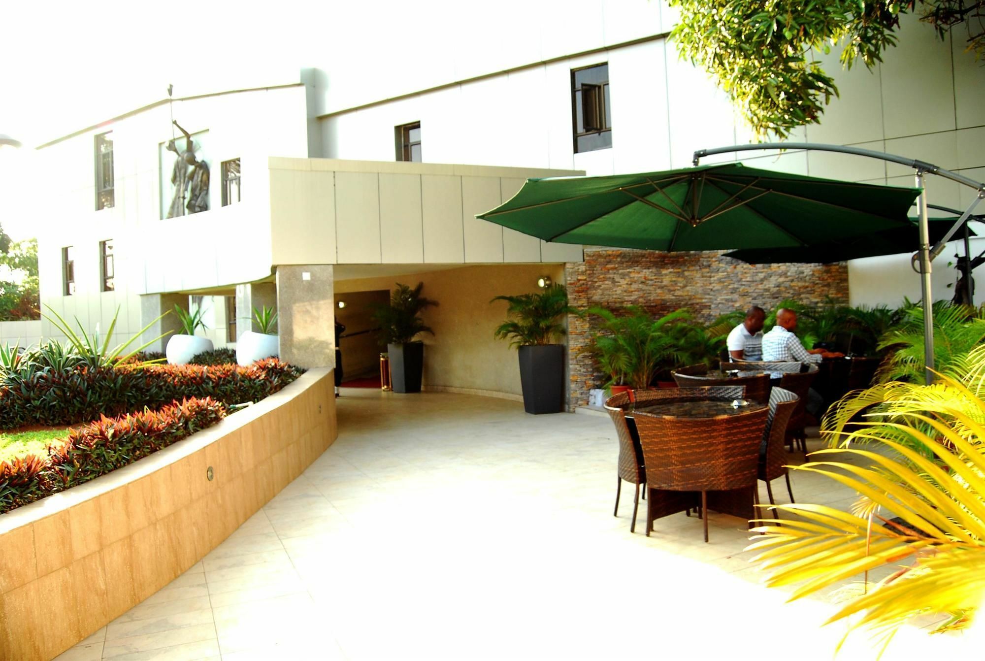 BW Starfire Hotel Ikeja Exterior foto