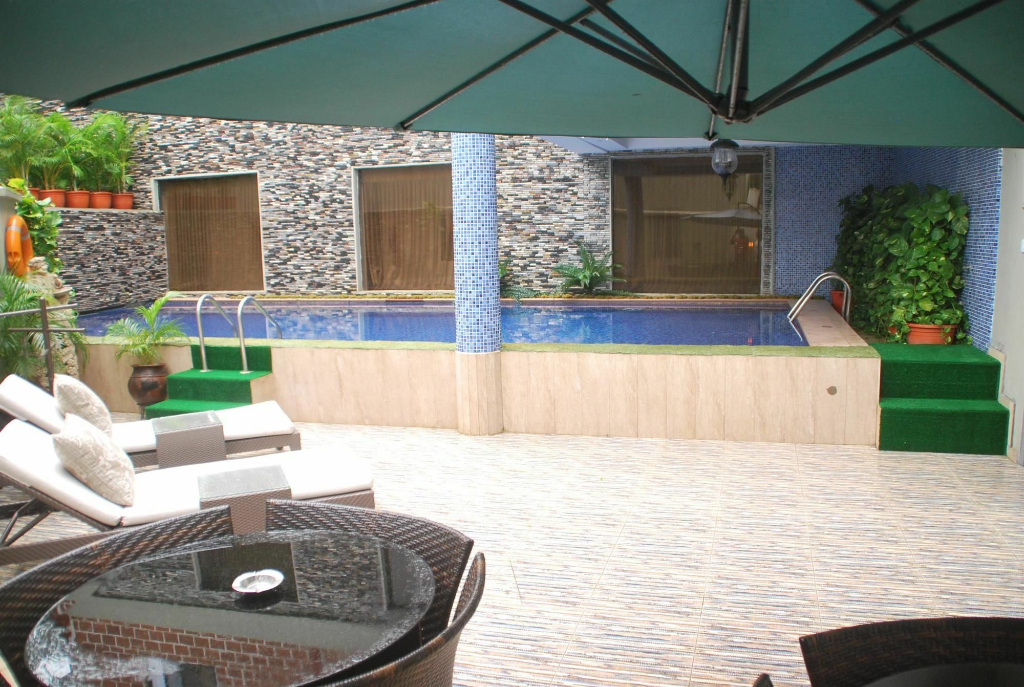 BW Starfire Hotel Ikeja Exterior foto